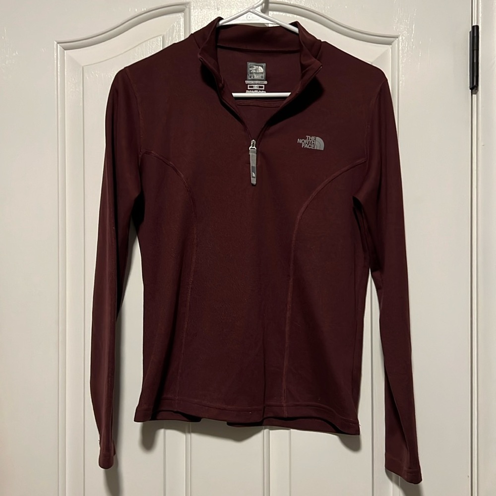 Flight series The North Face long sleeve base layer half zip women’s medium